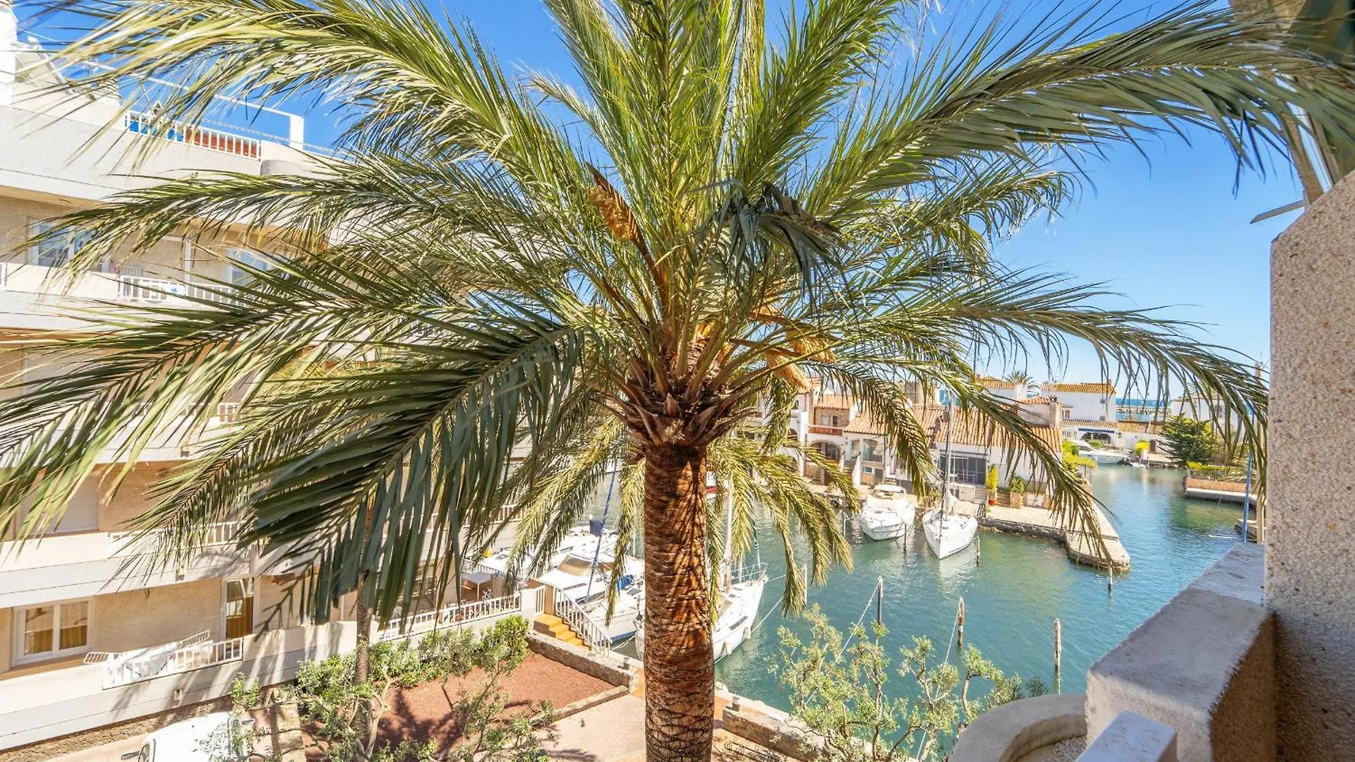 Welcs Apartamento 145 Emp Con Vistas Al Canal Empuriabrava Lägenhet