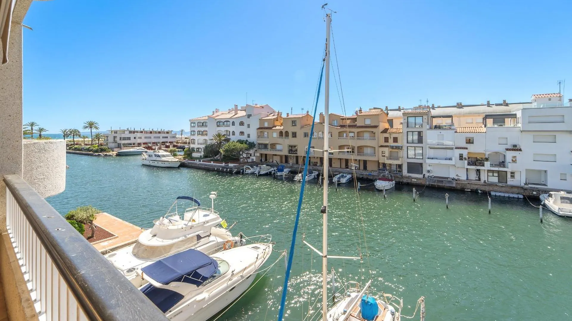 Welcs Apartamento 145 Emp Con Vistas Al Canal Empuriabrava
